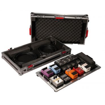 Gator Cases Large tour grade pedal board and flight case for 10-14 pedals. Removable 24"x11" pedal board surface and inline wheels