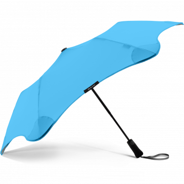 Blunt Metro 2.0 Travel Umbrella, Blue Auto Open Canopy Smooth Black Handle